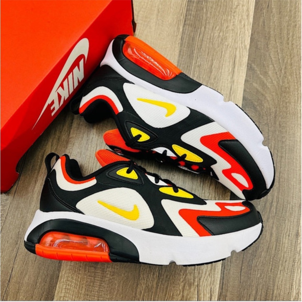 NIKE Air Max 200